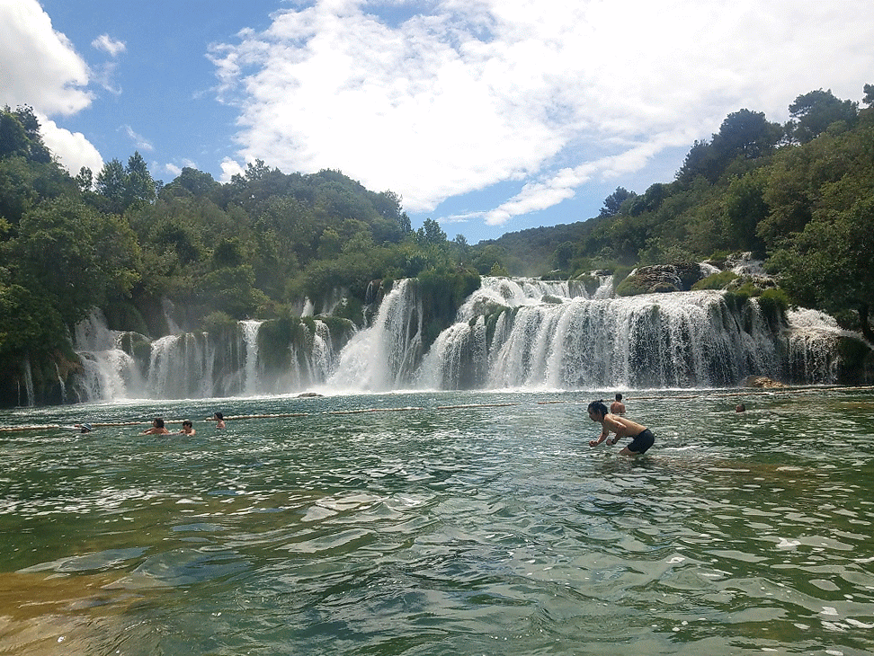 20180609_120122_001-ANIMATION